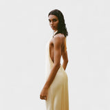 Gala – Elegantne satiinist kleit