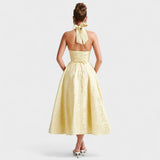 Halina – Elegantne midi kleit volangidega