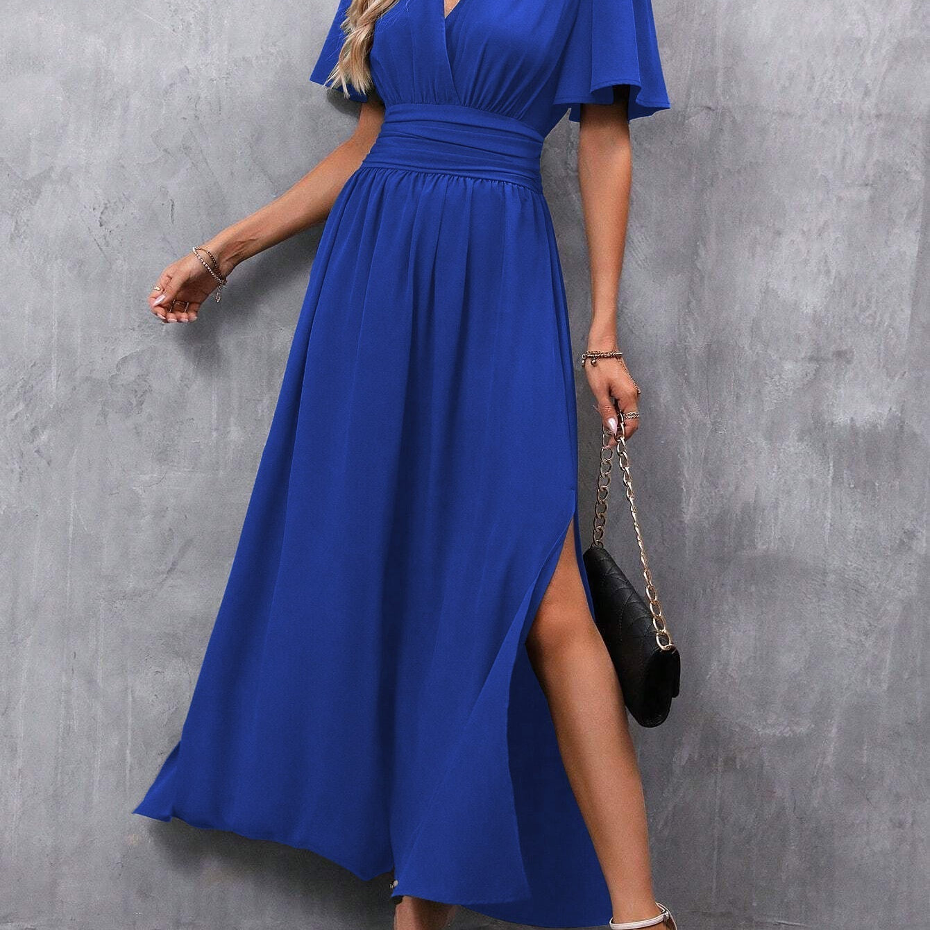 Eterna – Elegantne must maxi kleit