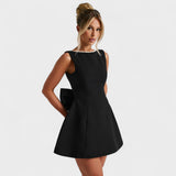 Carrie – Elegantne mini kleit pärlitega