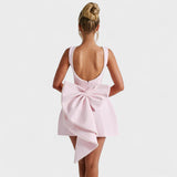 Carrie – Elegantne mini kleit pärlitega