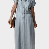 Jeanskleit – Elegantne batwing-särkidega