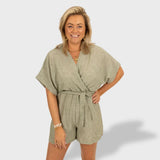 Lara™ – Kerge linane komplekt