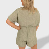Lara™ – Kerge linane komplekt