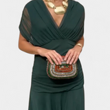 Luana – Elegantne V-kaelusega kleit